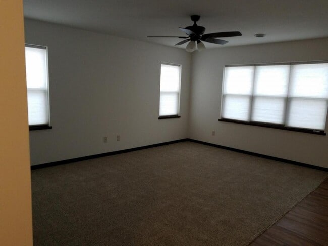 Photo - 746 Prospect Dr