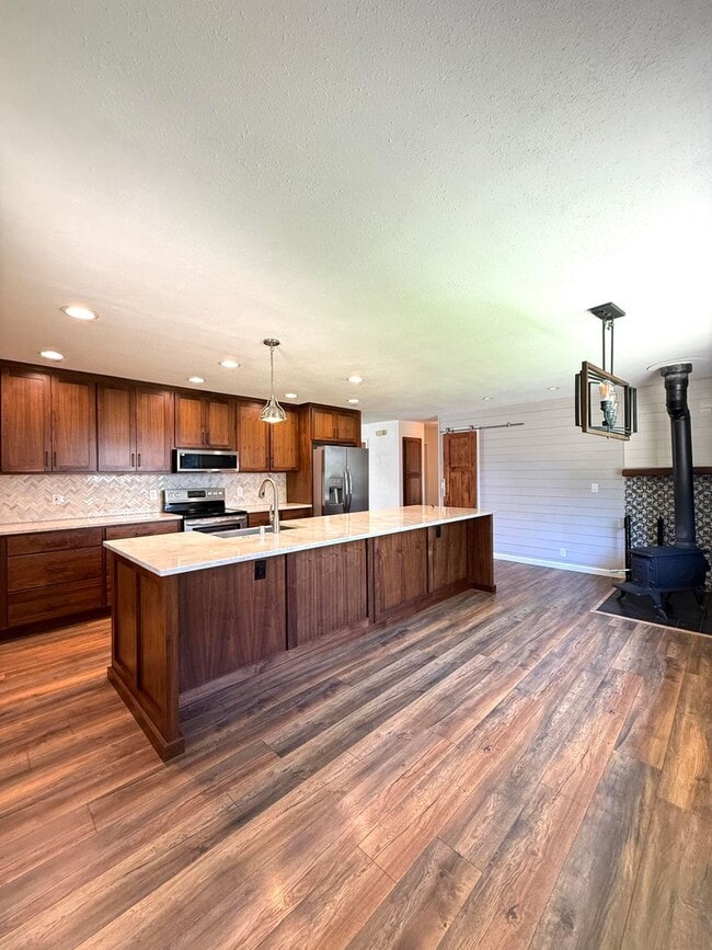 Photo - Beautiful 3 Bedroom, 2 Bathroom Rogue River Rental