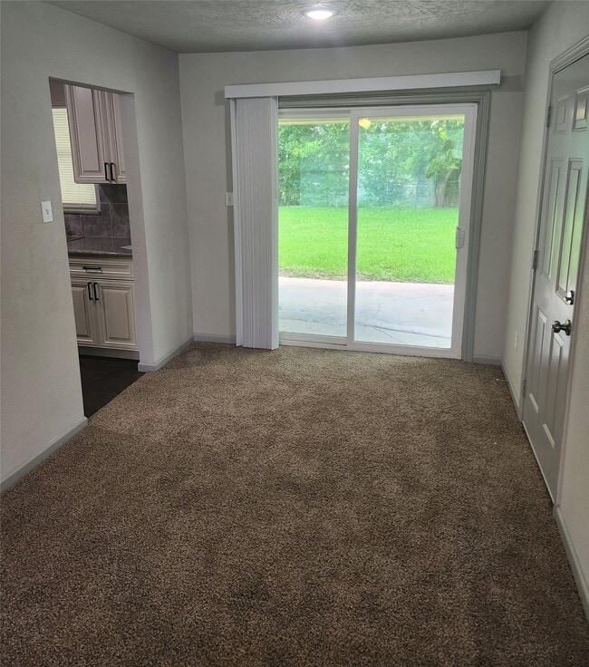 Photo - 5244 Enyart St