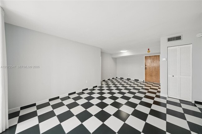 5055 NW 7th St Unit 409