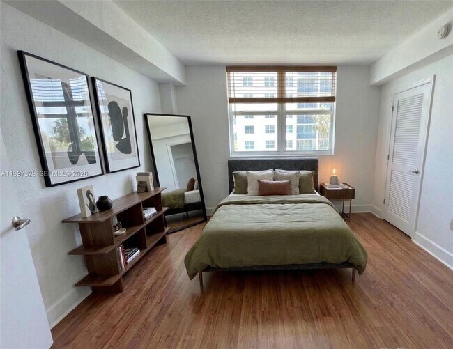 Photo - 7501 E Treasure Dr Unit 3D