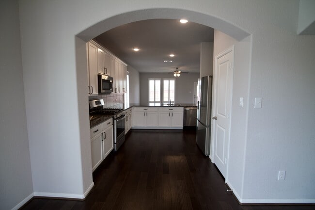 Photo - 383 Leadtree Loop