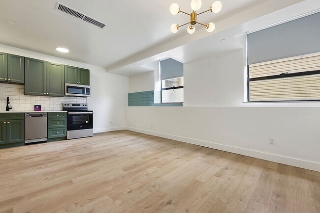 Photo - The Benedict