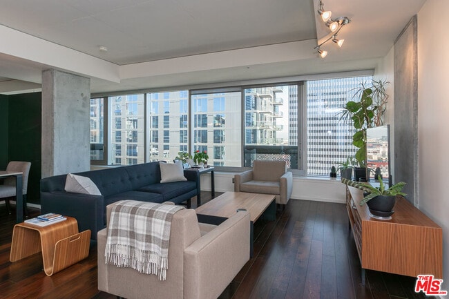 Photo - 1155 S Grand Ave Unit 1707