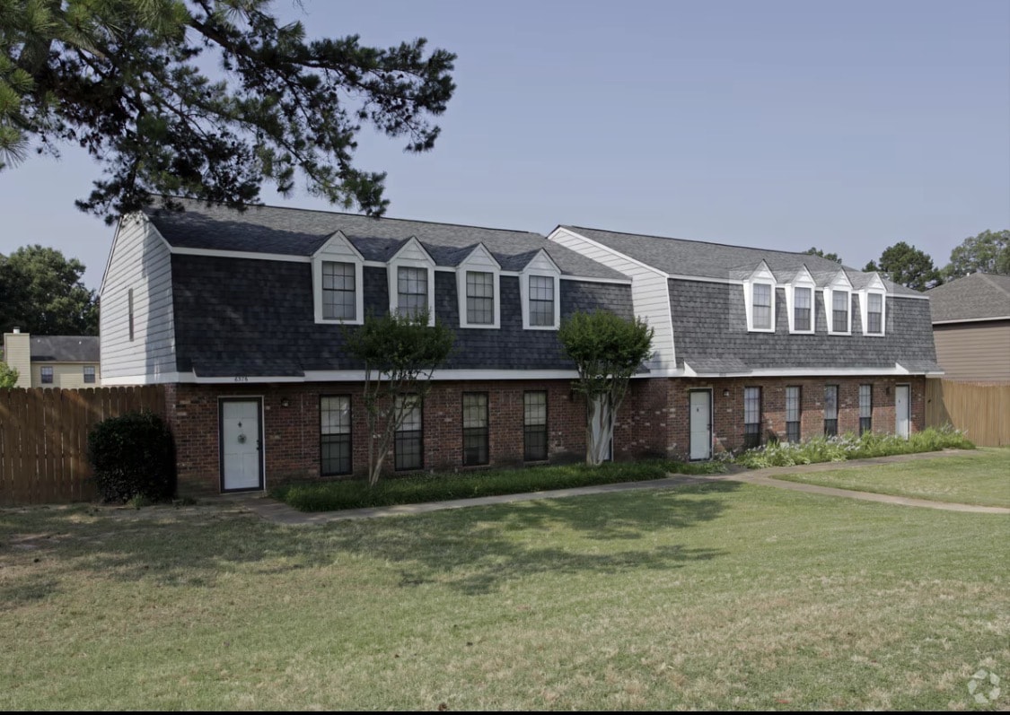 Photo - Fairfax Manor Townhomes