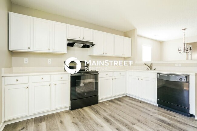 Photo - 4 Bedroom Pet-Friendly Home in Knightdale, NC with Main Street Renewal