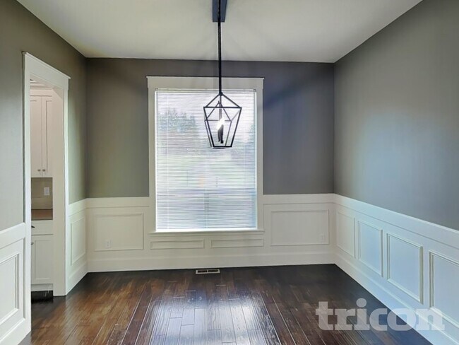 Photo - 2604 NE 175th St