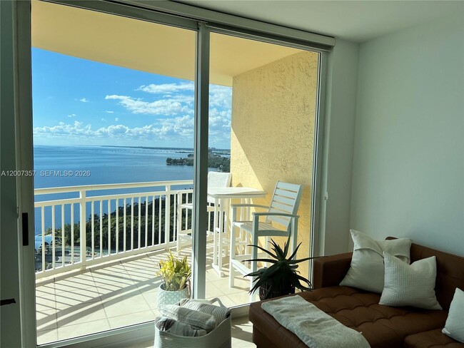 Building Photo - 2475 Brickell Ave Unit 2207