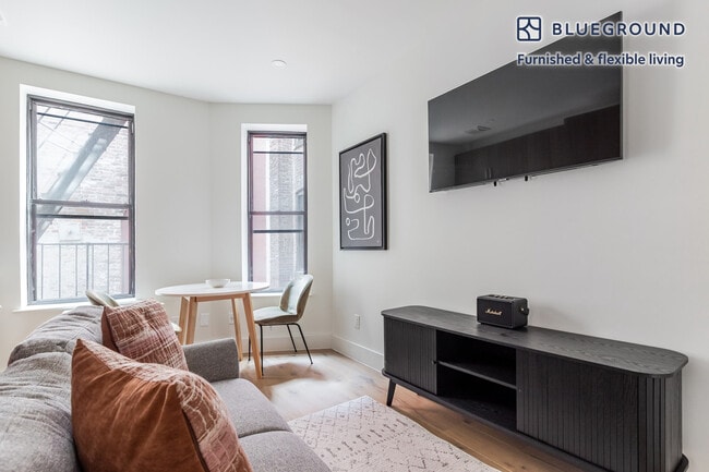 Photo - 82 Washington Pl Unit FL4-ID1815