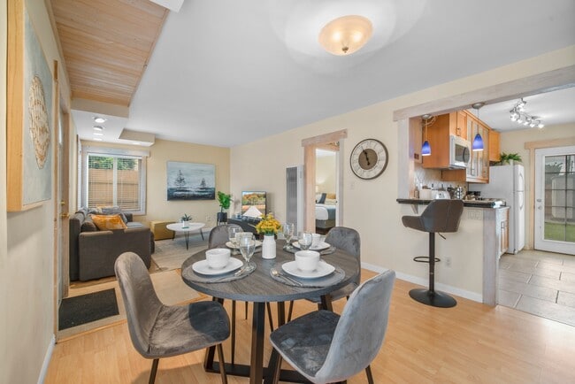 sala de religión - 964 13th St