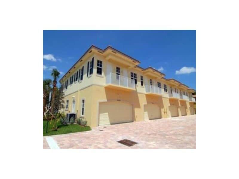 Photo - 3434 NE 15th Ave (Oakland Park, FL)