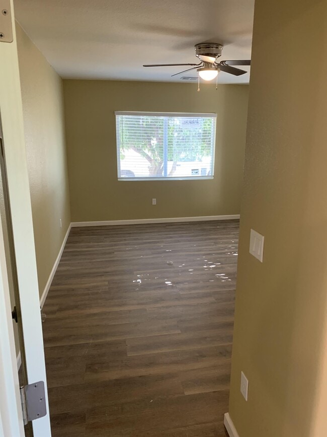 Photo - 7237 Yosemite Blvd