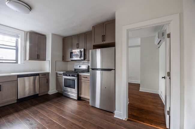 Photo - 5505 N Lincoln Ave Unit 2S