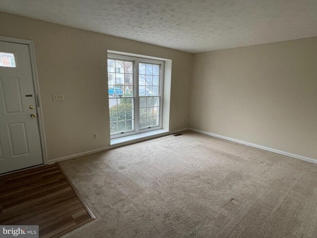 Building Photo - 2134 Commissary Cir