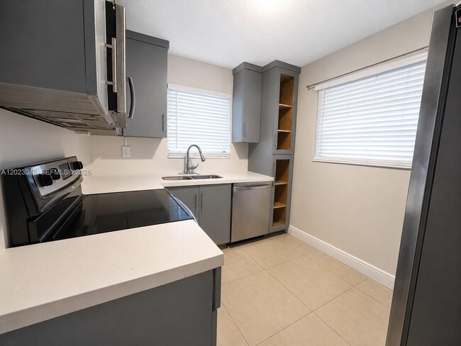 Photo - 811 NW 6th Ave Unidad 4