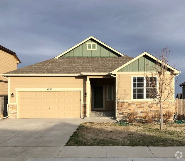 Building Photo - 3 bedroom close to Fort Carson! Rental