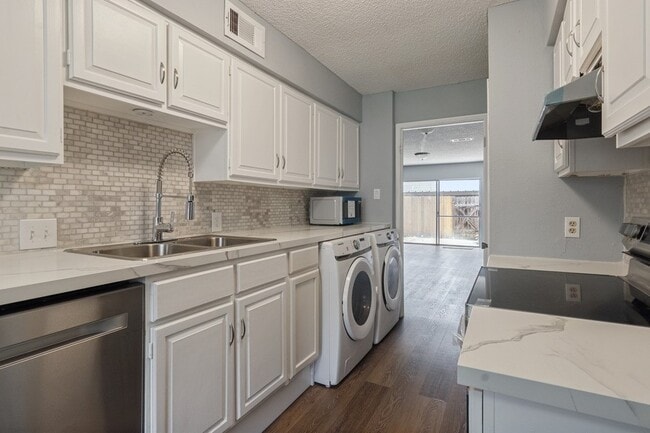 Photo - 14447 Misty Meadow Ln