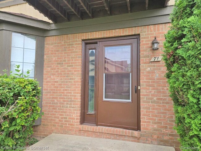 Photo - 71 Meadow Wood Dr