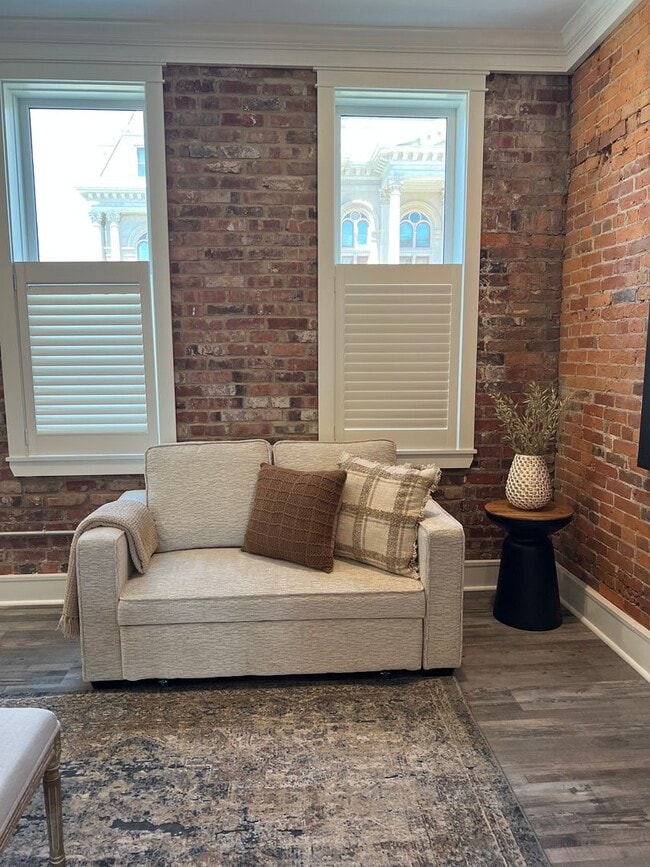 Photo - One Bedroom Downtown Lafayette - Fully Furnished