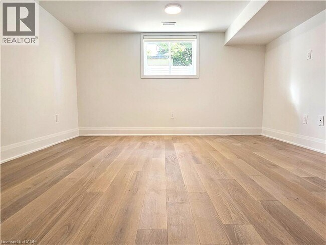Photo - 115 Chesley St