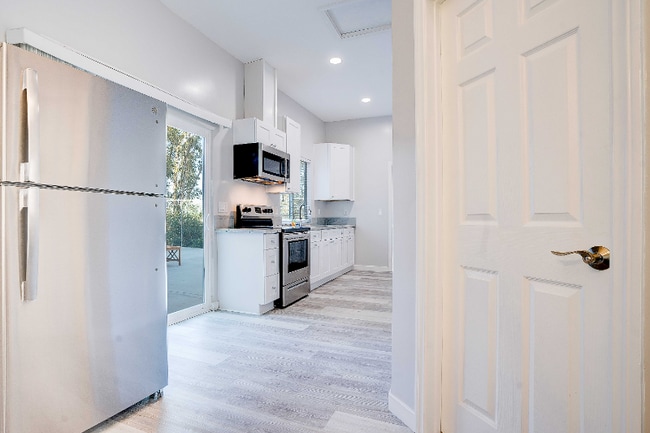 Photo - 781 Canyon Point Ln