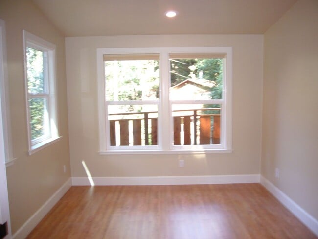 Photo - Private One + Bedroom Hilltop Home, Washer/Dryer & Storage