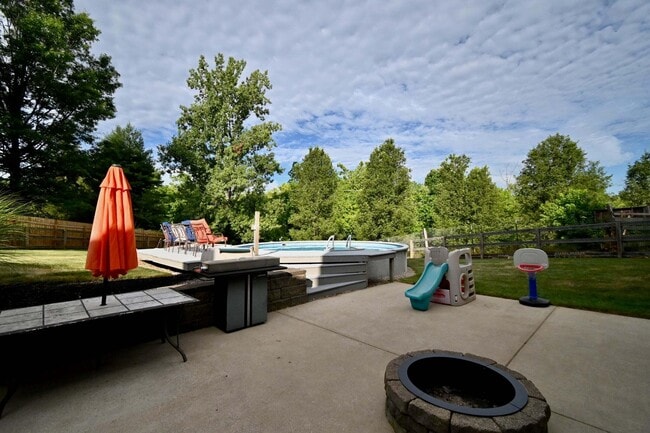 Photo - 1818 Mountainview Ct