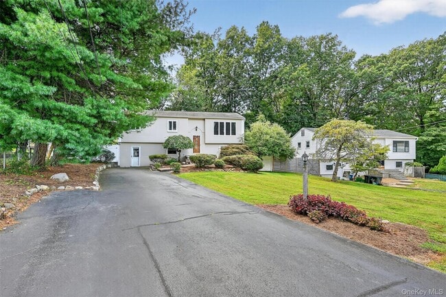 Photo - 731 Manette Ln