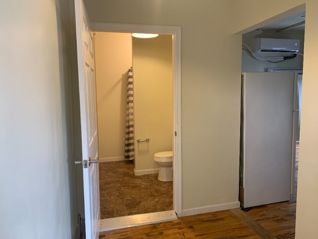 Photo - 1415 Kemper St