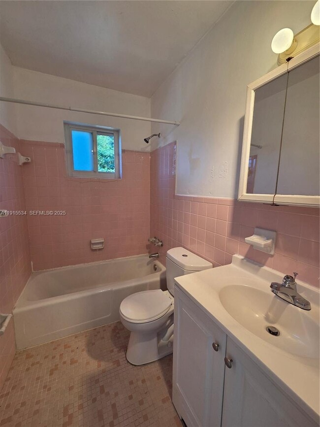 Photo - 1400 N 17th Ave Unit 16