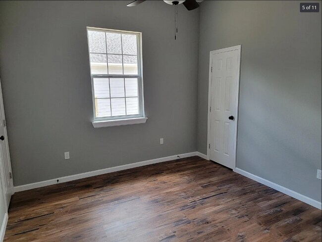 Photo - 108 Maplewood Dr