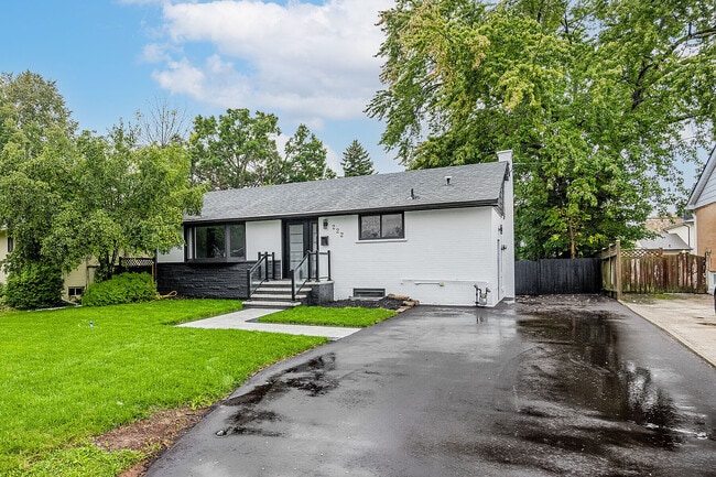 Photo - 222 Hammersmith Ct