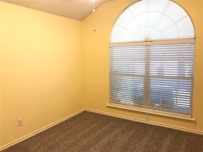 Photo - 1300 Rosewood Ln