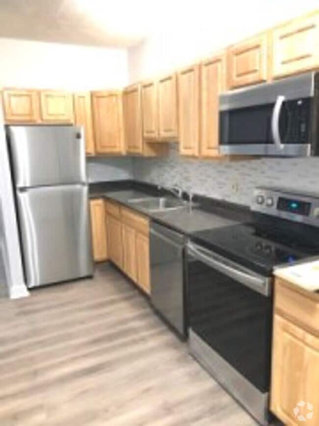 Building Photo - 4 Bed Apt. - East Cambridge - 9/1