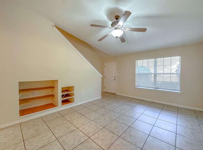 Photo - 2738 W Tharpe St