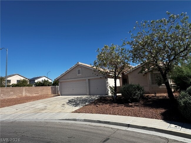 Building Photo - 1404 Laughing Larkspur Ave