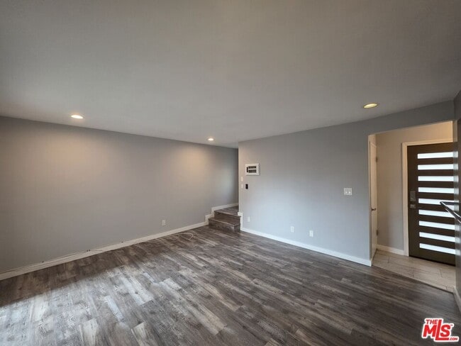 Photo - 210 S Lucia Ave Unidad 3