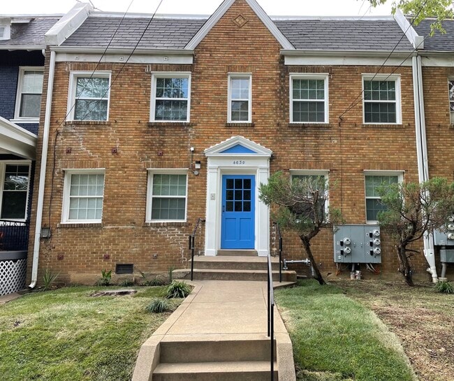 Building Photo - 4630 New Hampshire Ave NW Unit 1
