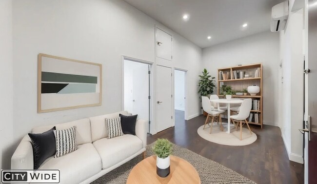 Building Photo - 28 W 48th St Rental