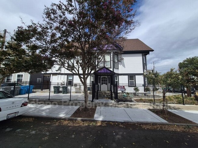 Photo - 100 Luzena Ave Unit 100