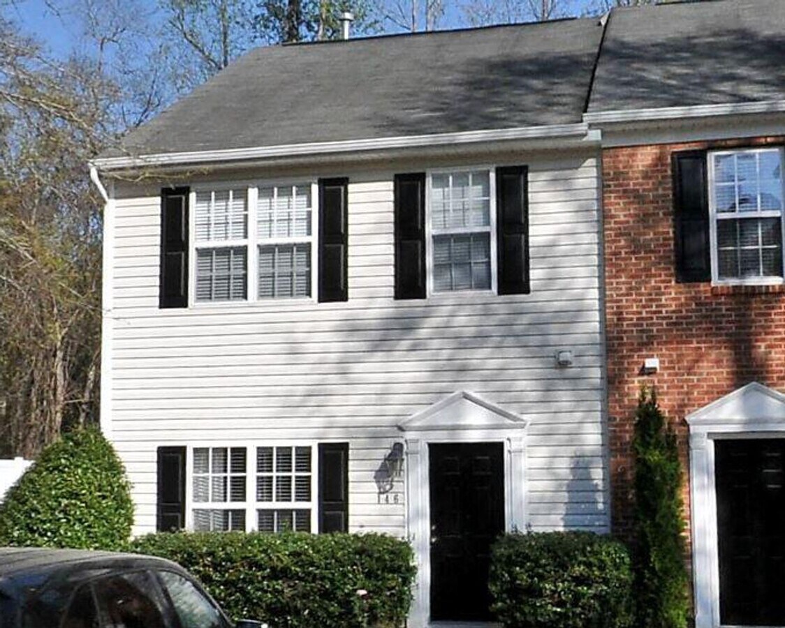 Photo - 146 Forthview Way Townhome