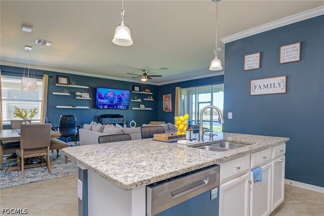 Photo - 3652 E Hampton Cir