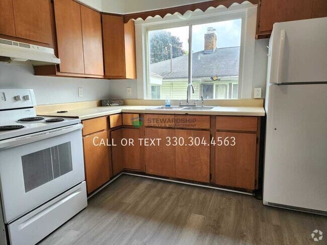 Building Photo - 68 27th St NW Rental