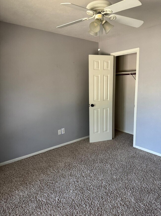 Photo - 18219 Water Mill Dr