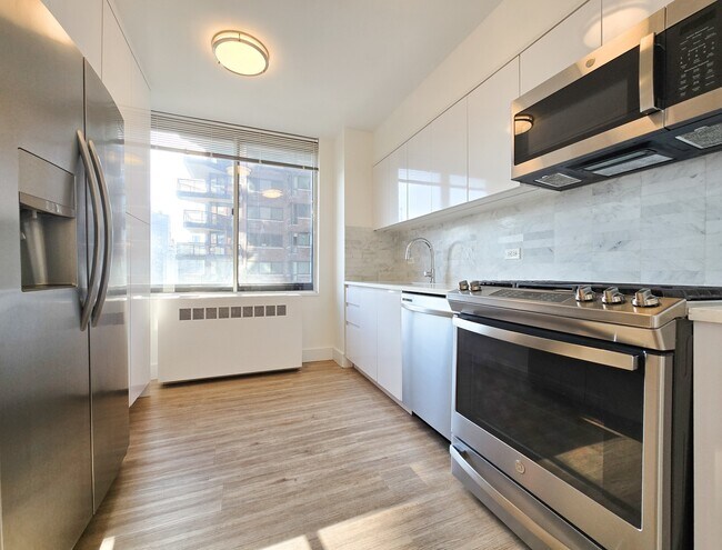 Photo - 1735 York Ave Unit 14C