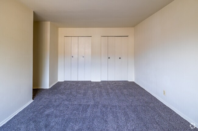 The Carlton 2BR, 1BA - 1,012SF -Primary Bedroom