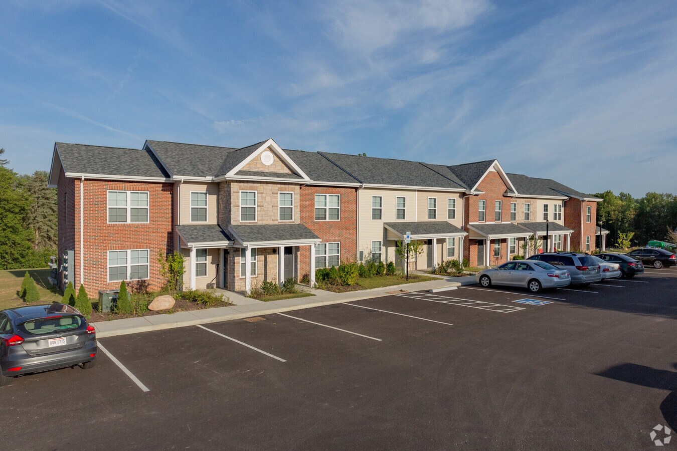 Arlington Ridge Townhomes - Arlington Ridge Townhomes