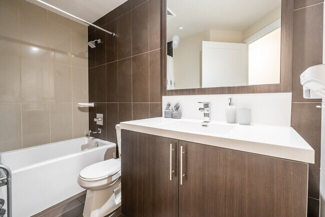 Photo - 2 Anndale Dr Unit SI ID1345880P