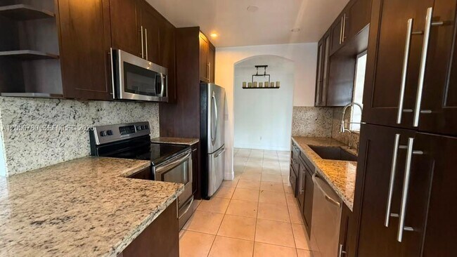 Photo - 3300 SW 126th Ave
