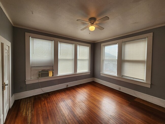 Photo - Duplex for Lease!